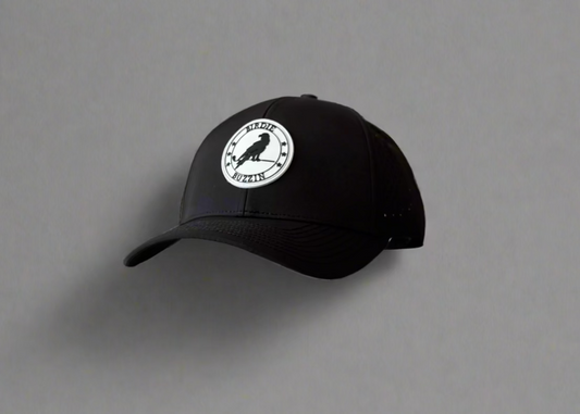 "THE CLASSIC" • 6 PANEL • SNAPBACK • BLACK